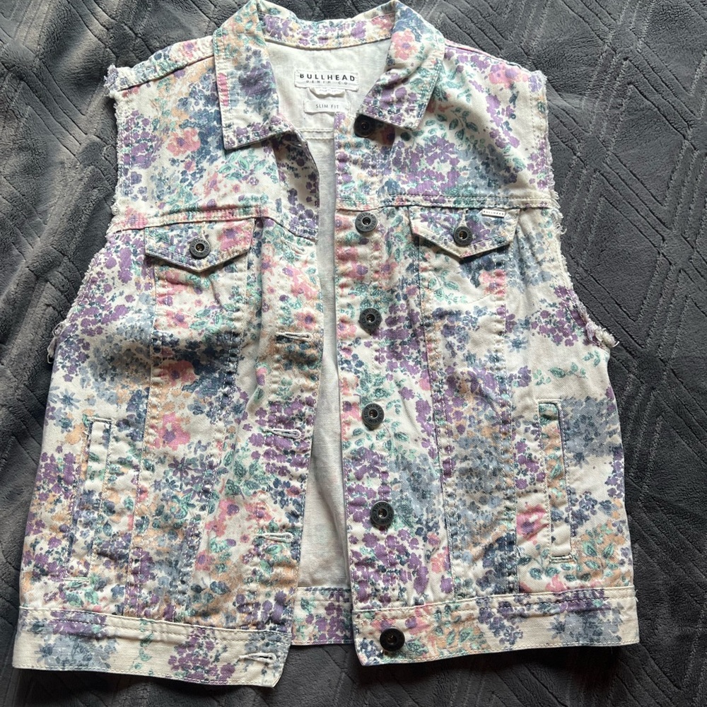 Pac-Sun Bullhead White & Floral Jean Vest Size L